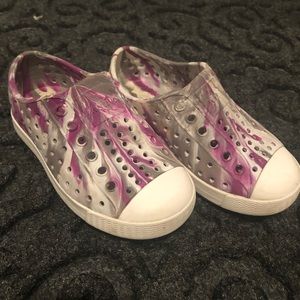 Toddler size 7 Native shoes